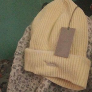KITH MIA CHENILLE BEANIE -MELLOW